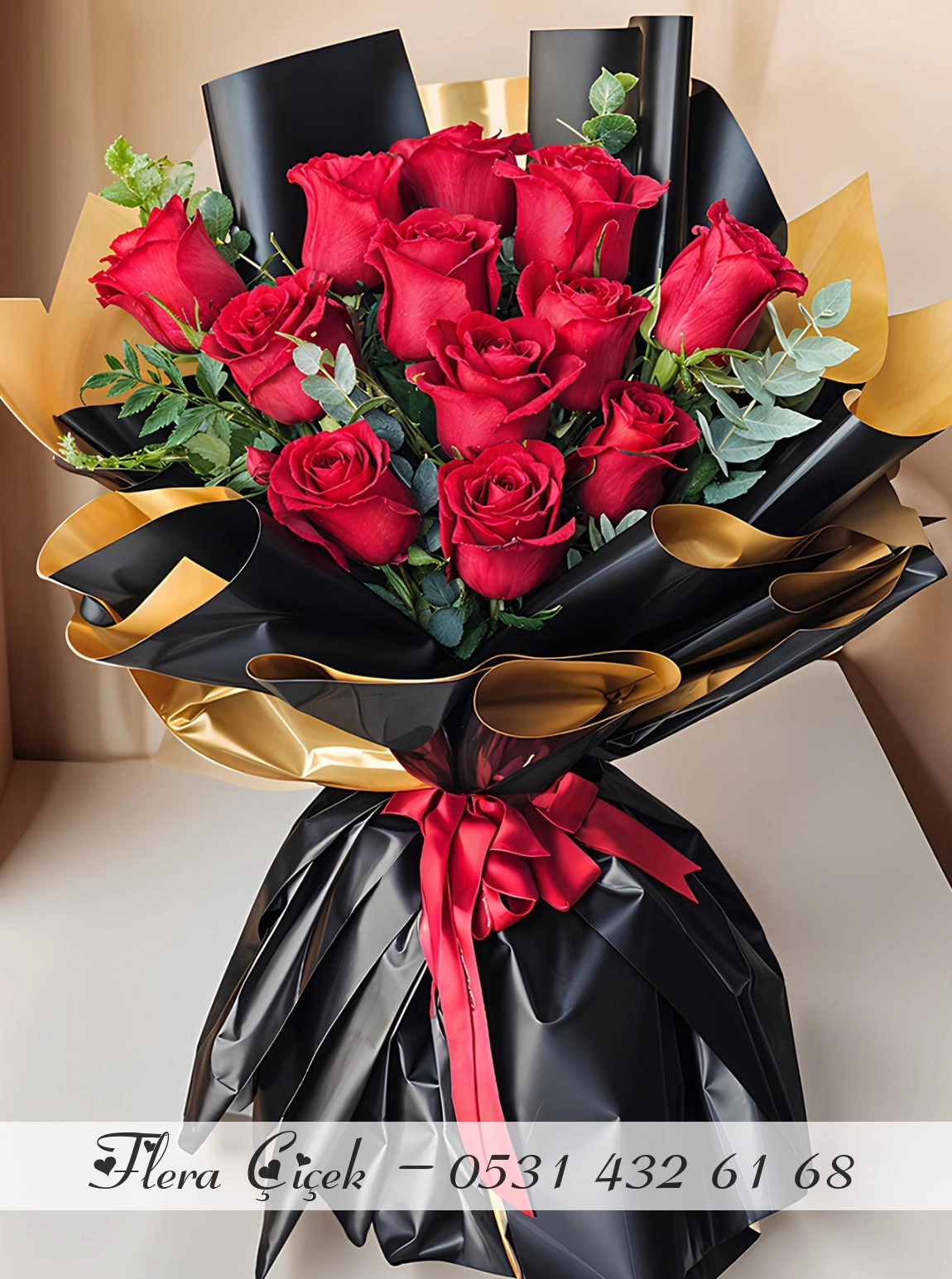 12 Tane Kırmızı Gül Buketi